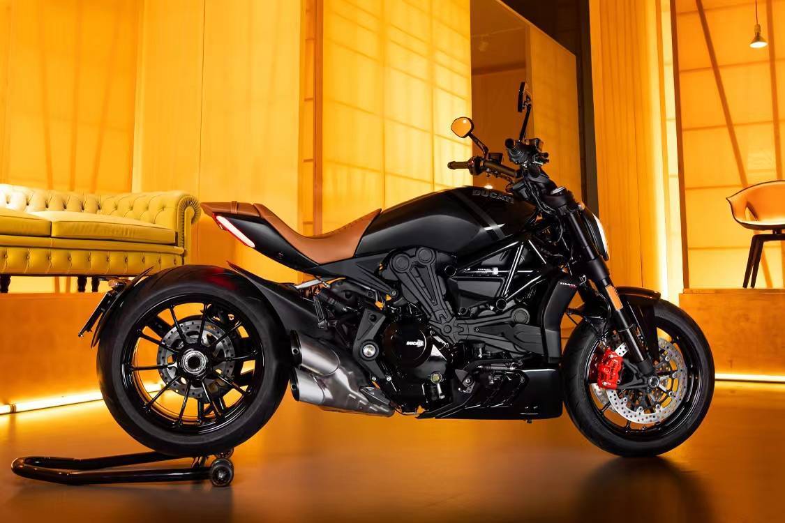 "无限优雅" 杜卡迪XDiavel Nera 限量版正式登陆中国