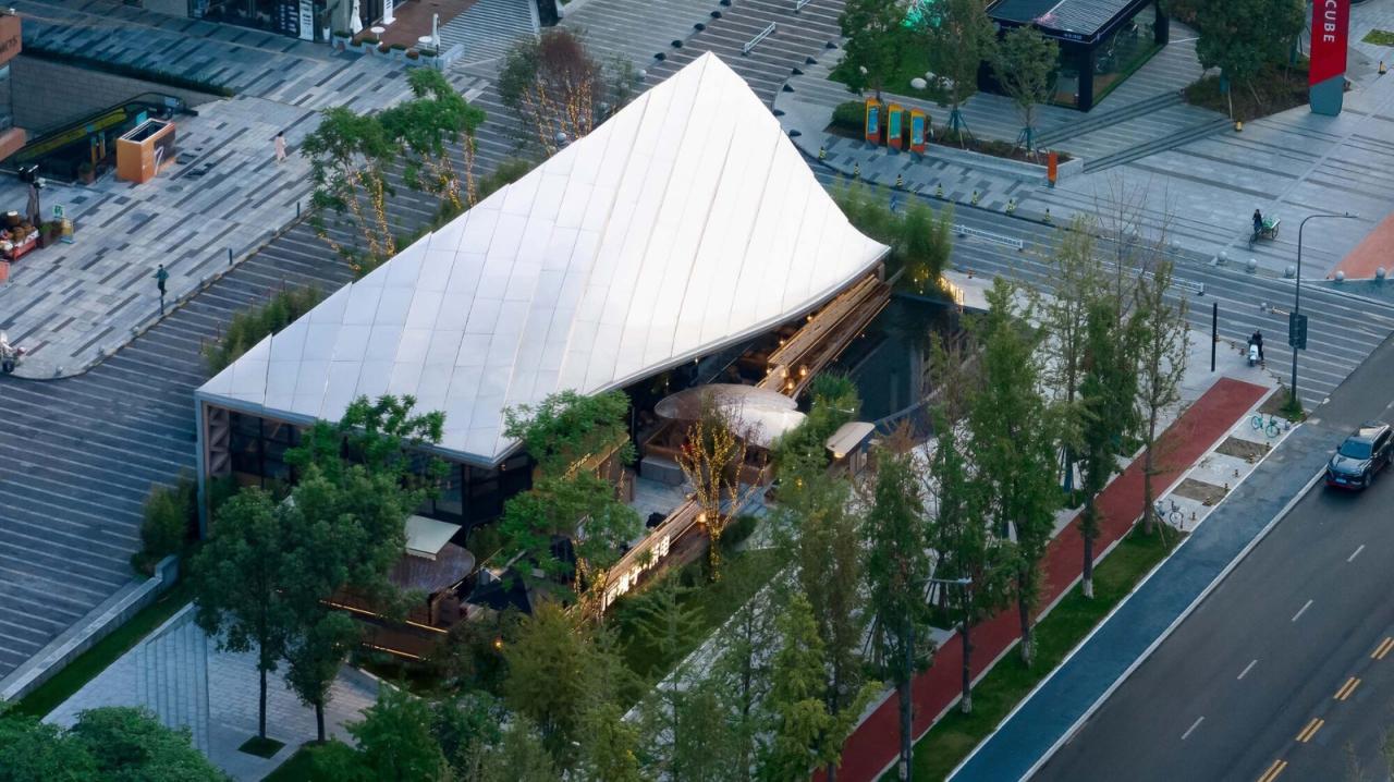 致野建筑：交子大道木屋顶餐厅