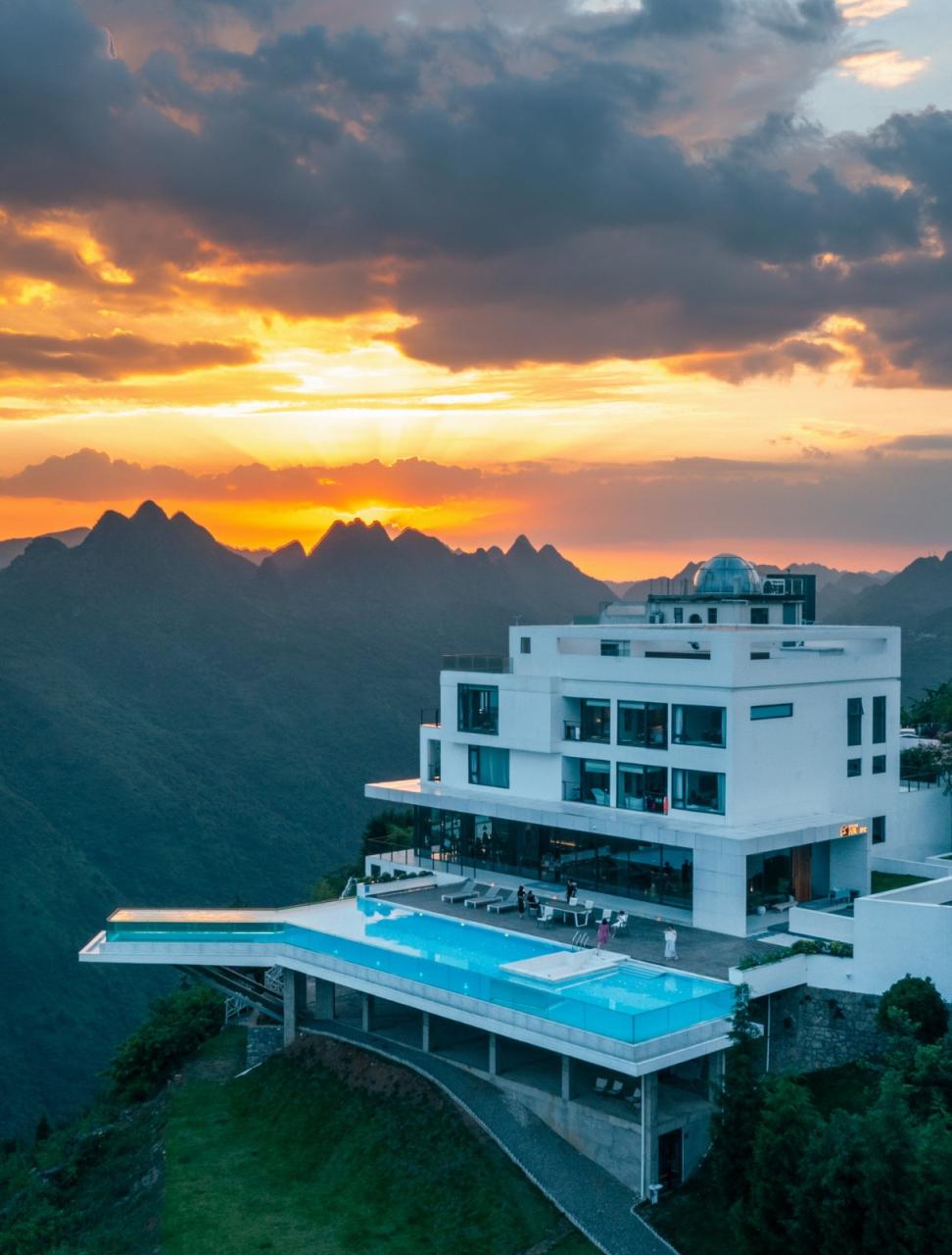 上海尧舜建筑设计 | 悬崖边的天空民宿：尧珈•望瀑