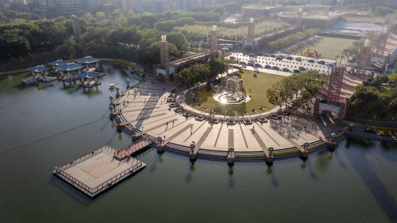 建构一种可持续性的传统--佛山千灯湖市民广场雕塑“醒”的公共艺术观