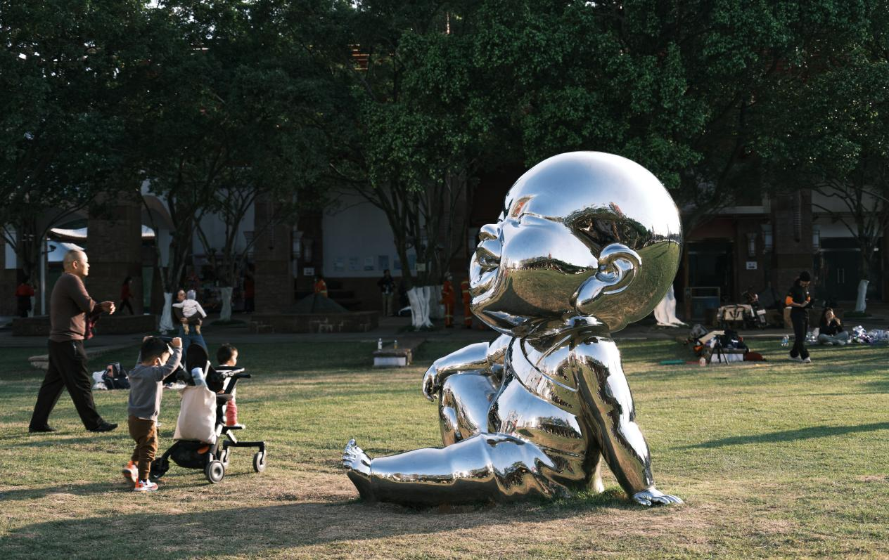 建构一种可持续性的传统--佛山千灯湖市民广场雕塑“醒”的公共艺术观