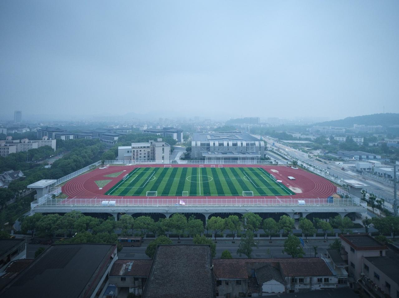 绍兴文理学院风雨操场 / 浙江大学建筑设计研究院